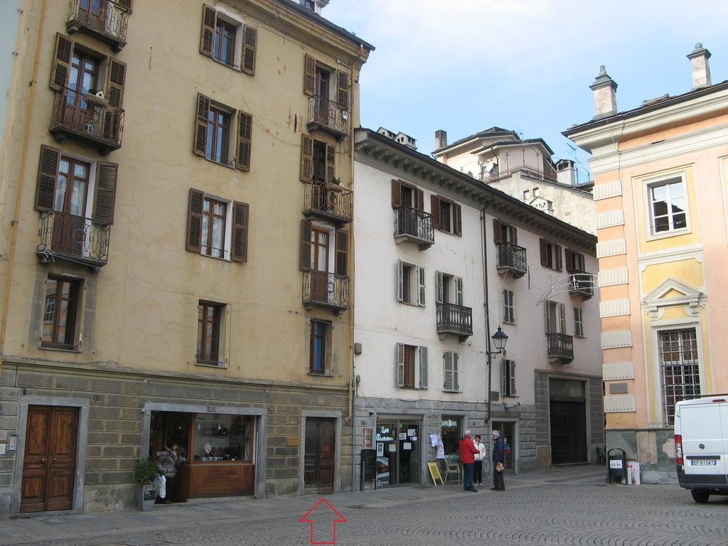 Apartamento Maison Besenval Aosta Habitación foto